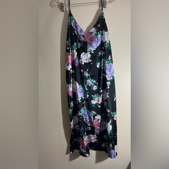 The Drop Women’s Ana Silky V-Neck Midi Slip Dress - Picture 6 of 8